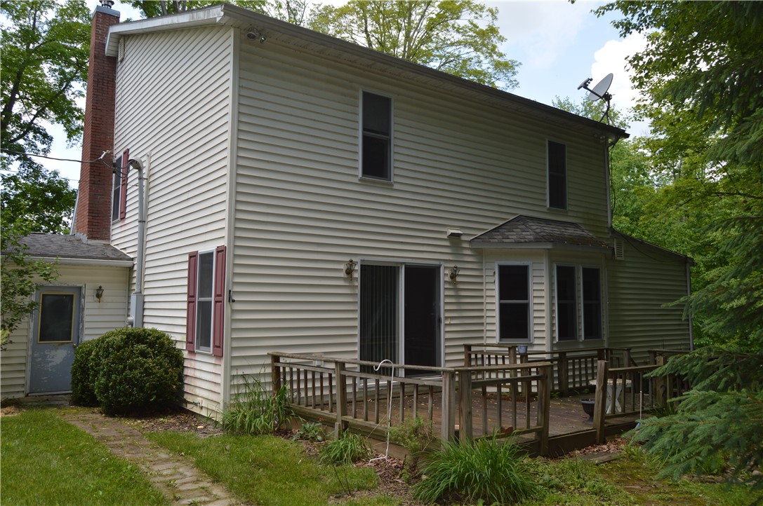 3244 Maple Ln