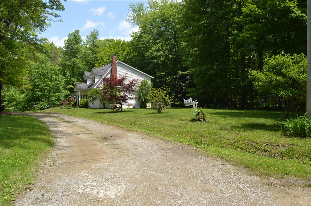 3244 Maple Ln