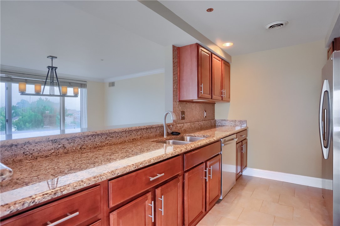 1105 Grandview Ave 1A
