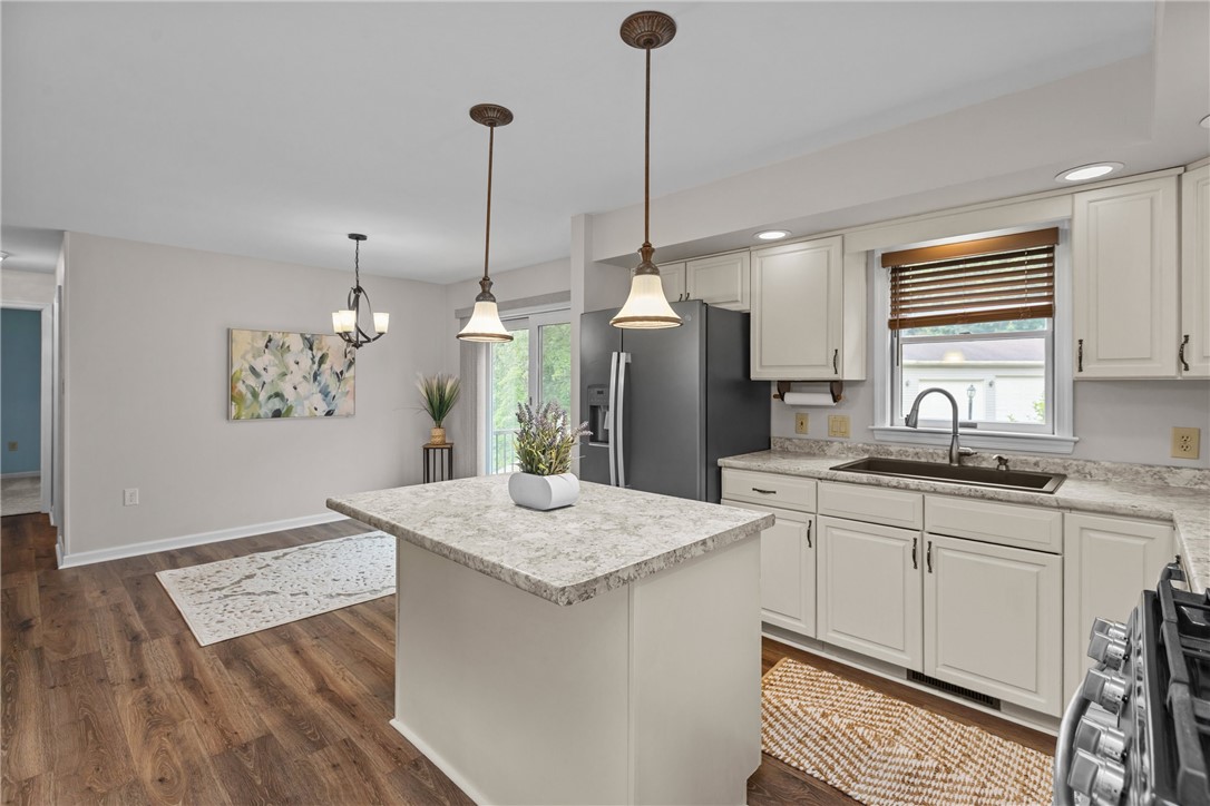 4 Pleasant Grove Dr