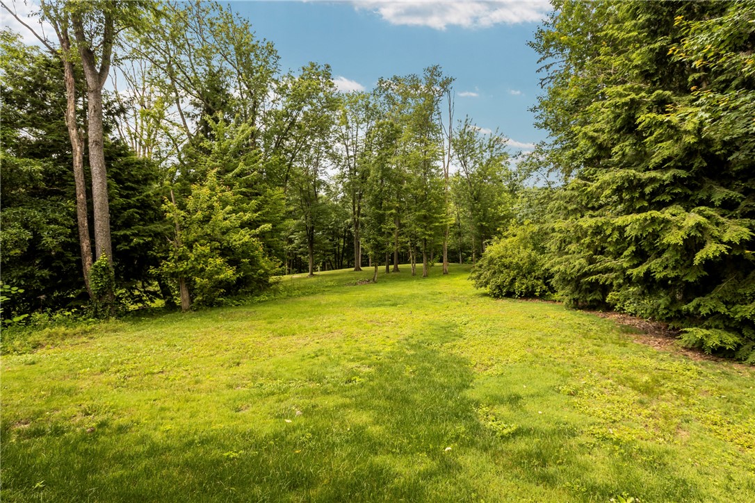 4 Pleasant Grove Dr
