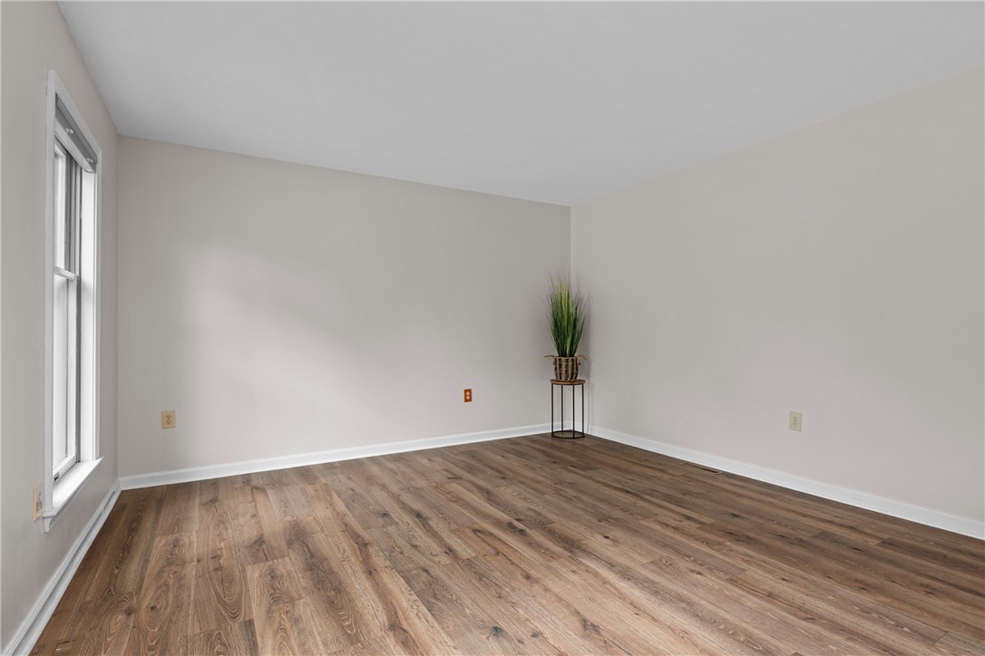 4 Pleasant Grove Dr