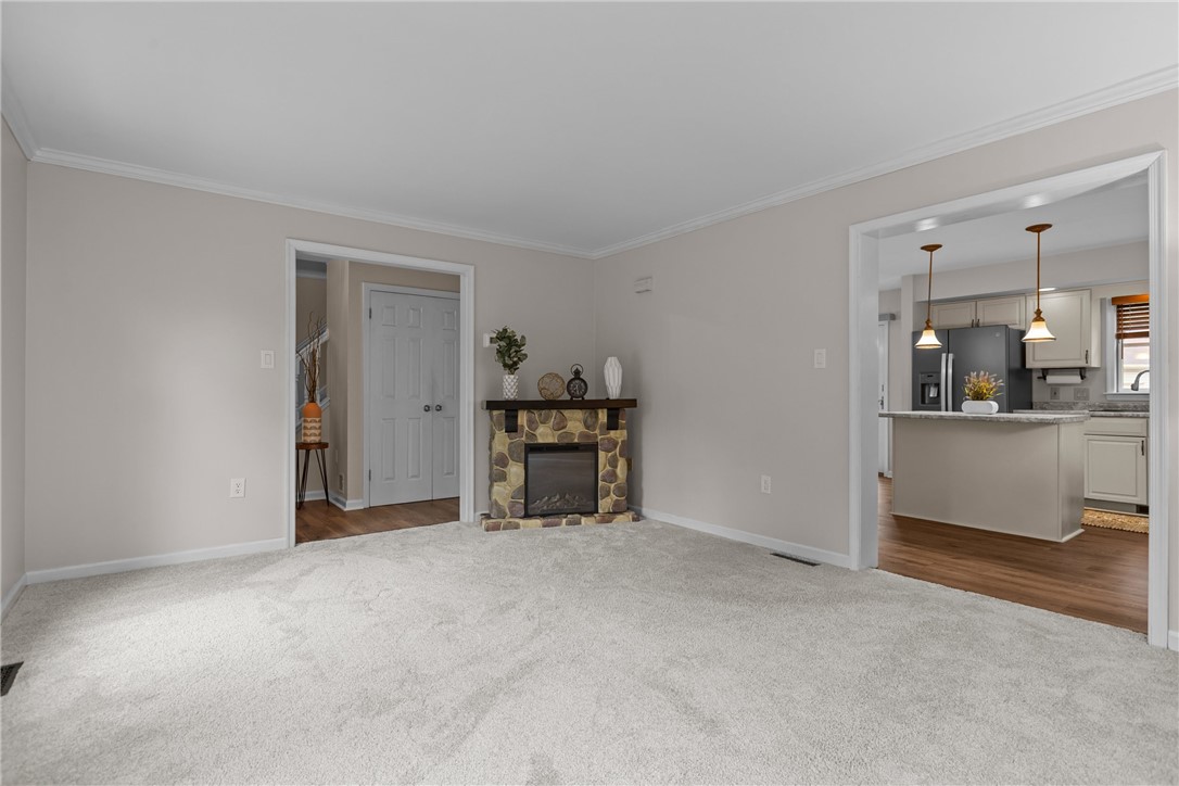 4 Pleasant Grove Dr