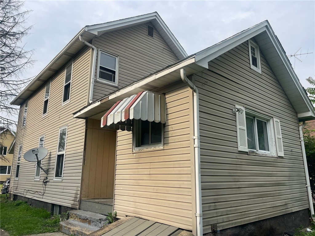 506 Waldo St