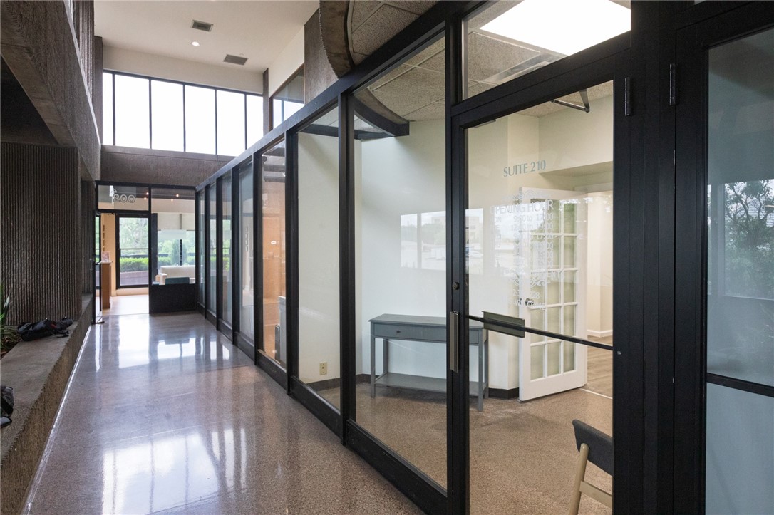 1301 Grandview Avenue Unit 210