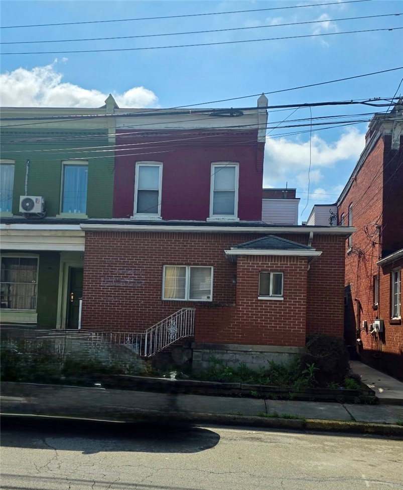 224 S 5th St