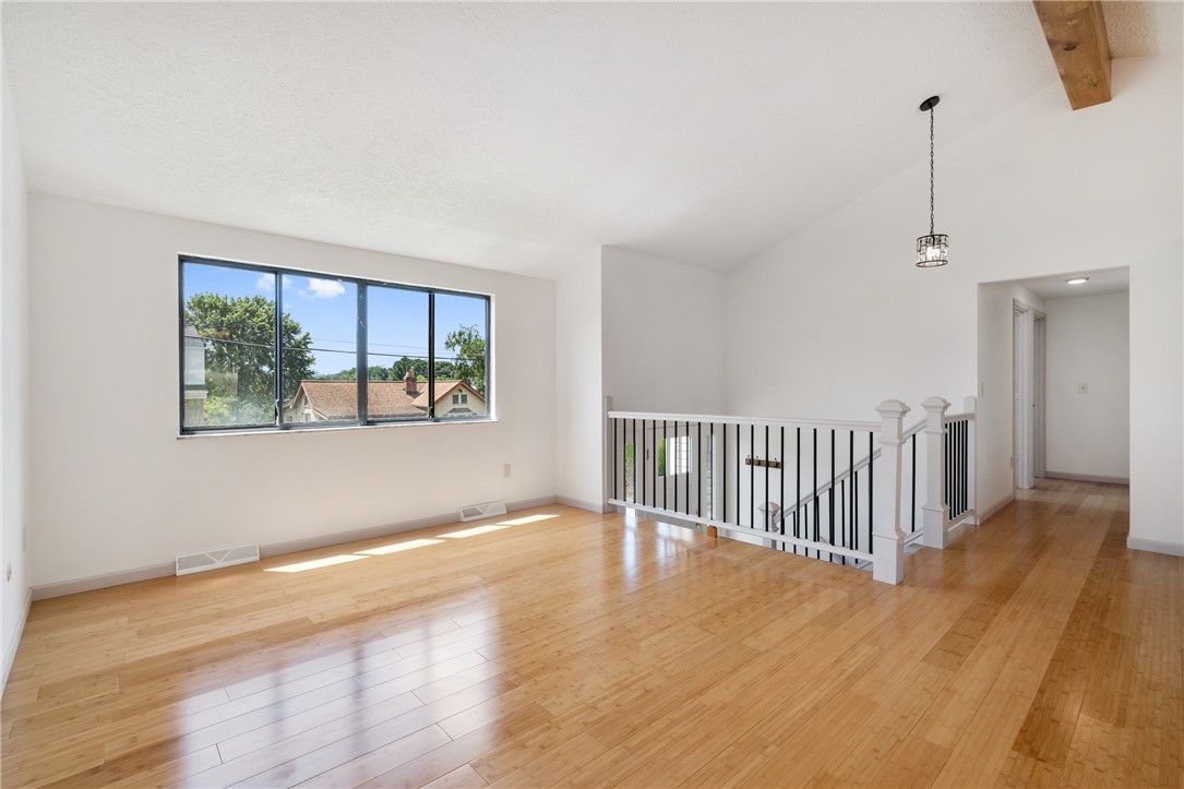 404 Beulah St