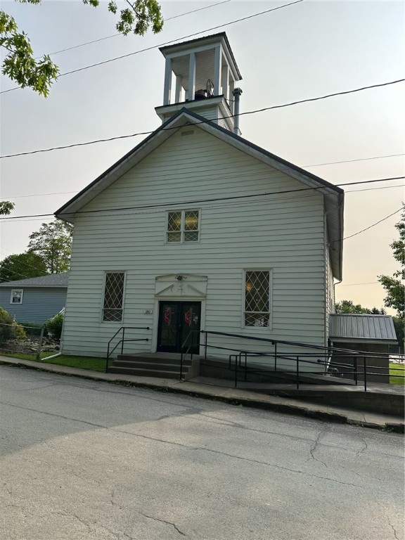 180 Church St