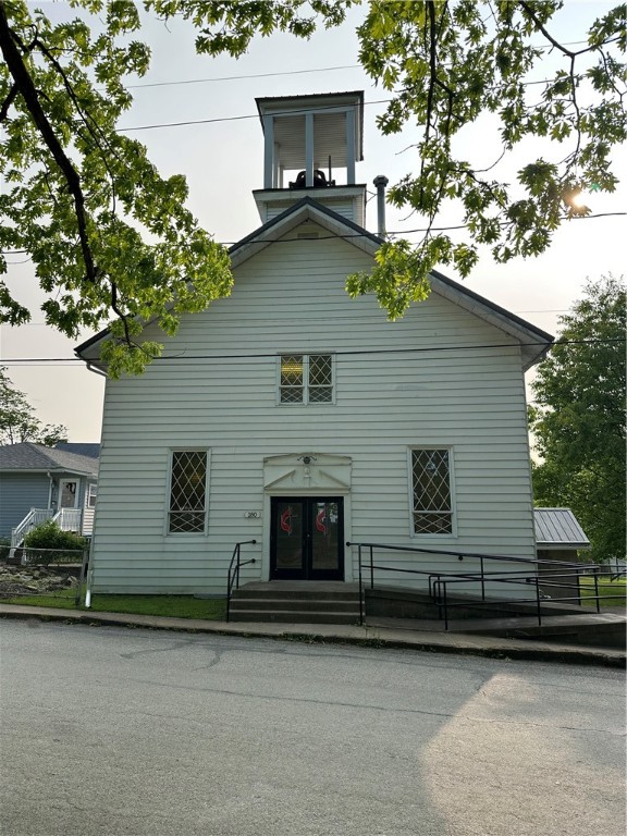 180 Church St