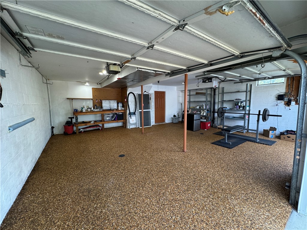 37 Green Oak Dr