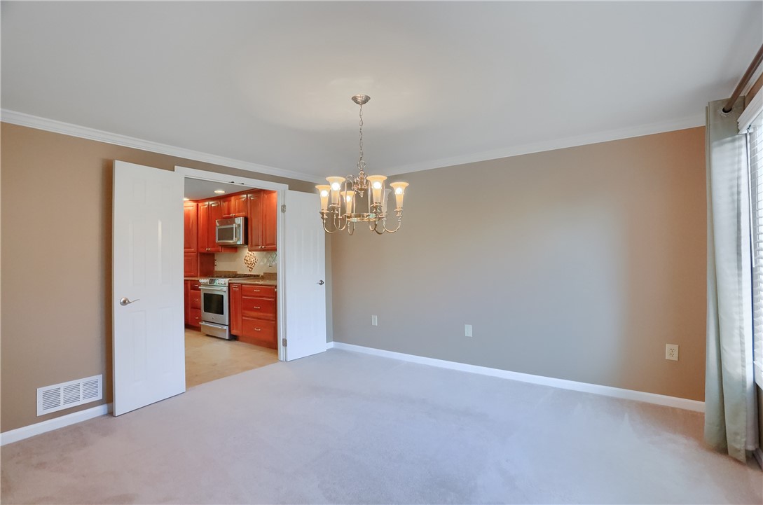 329 Oak Grove Ct.