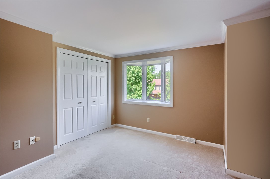 329 Oak Grove Ct.