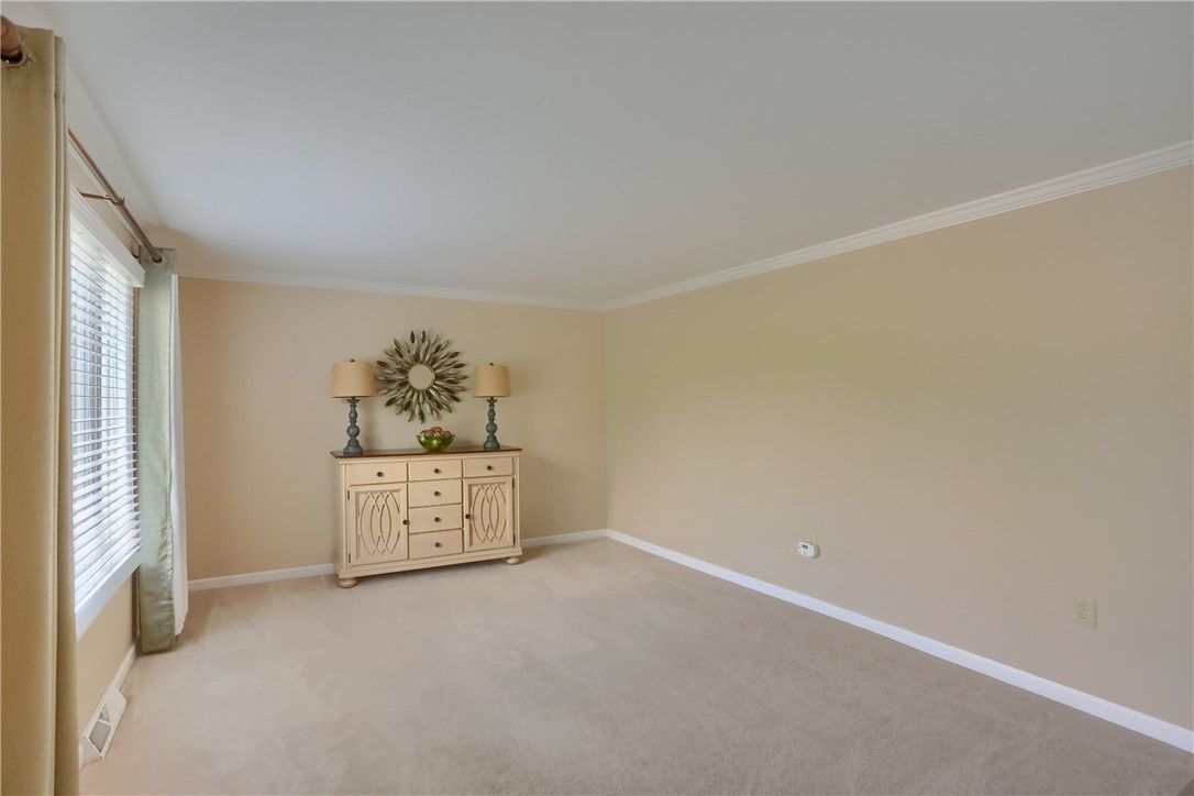 329 Oak Grove Ct.