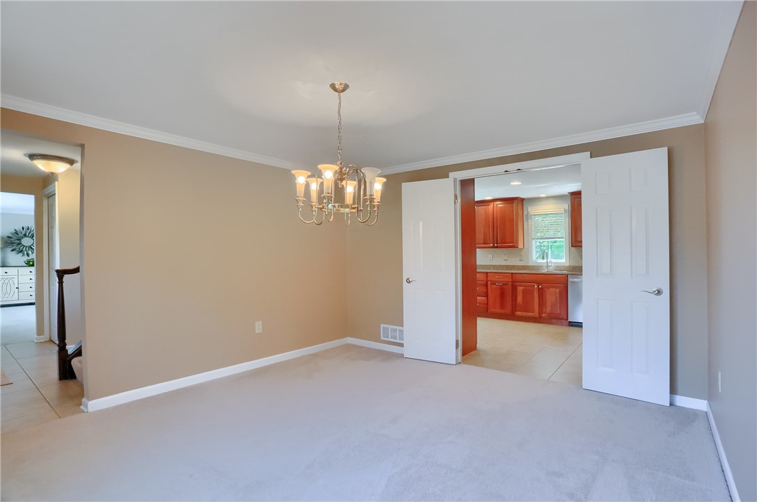 329 Oak Grove Ct.