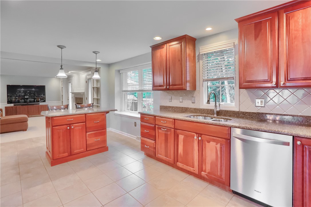 329 Oak Grove Ct.