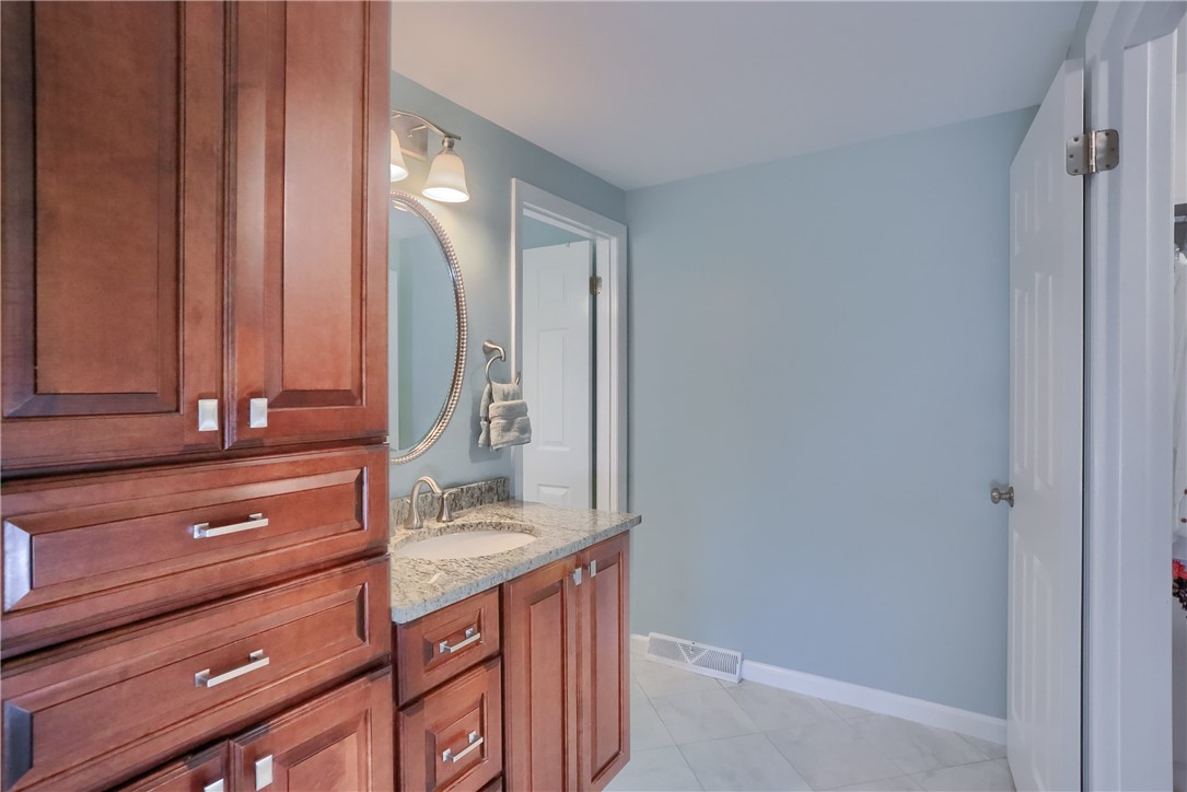 329 Oak Grove Ct.