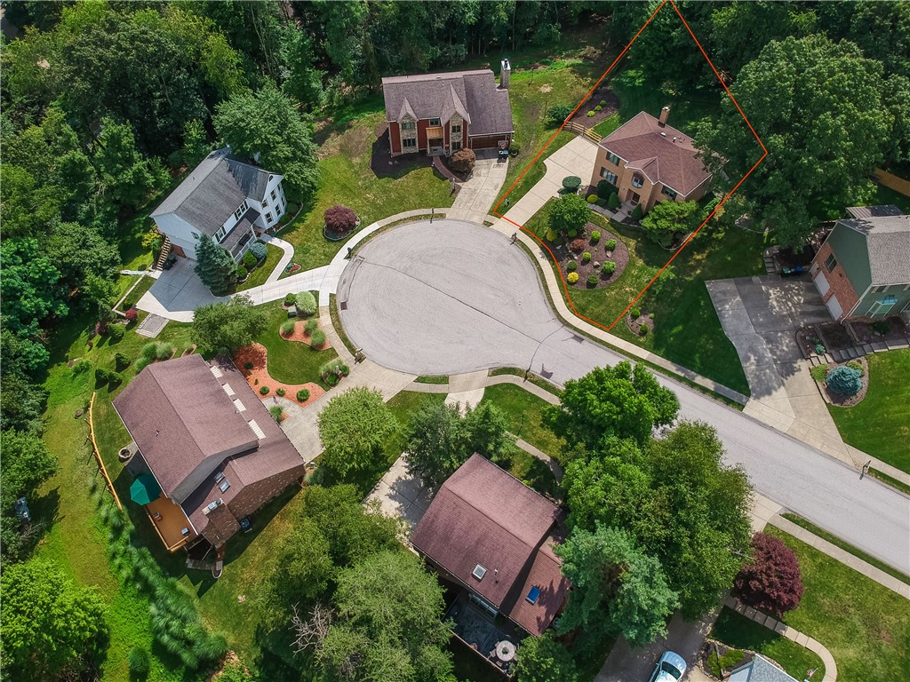 329 Oak Grove Ct.