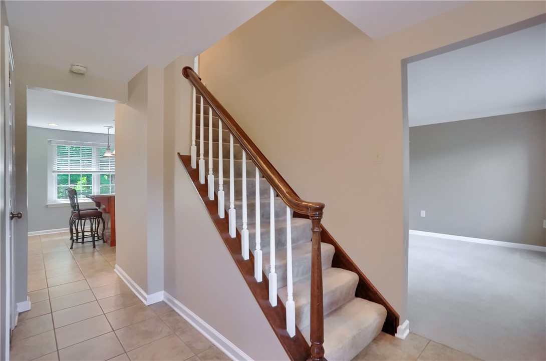 329 Oak Grove Ct.