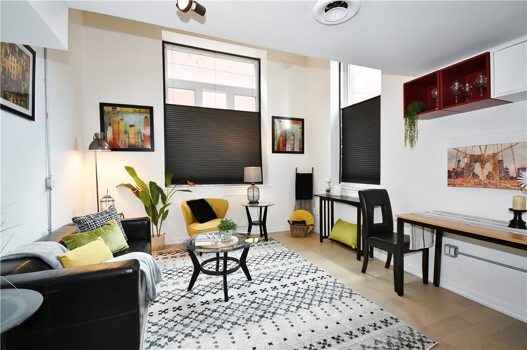 325 S Highland Ave 105