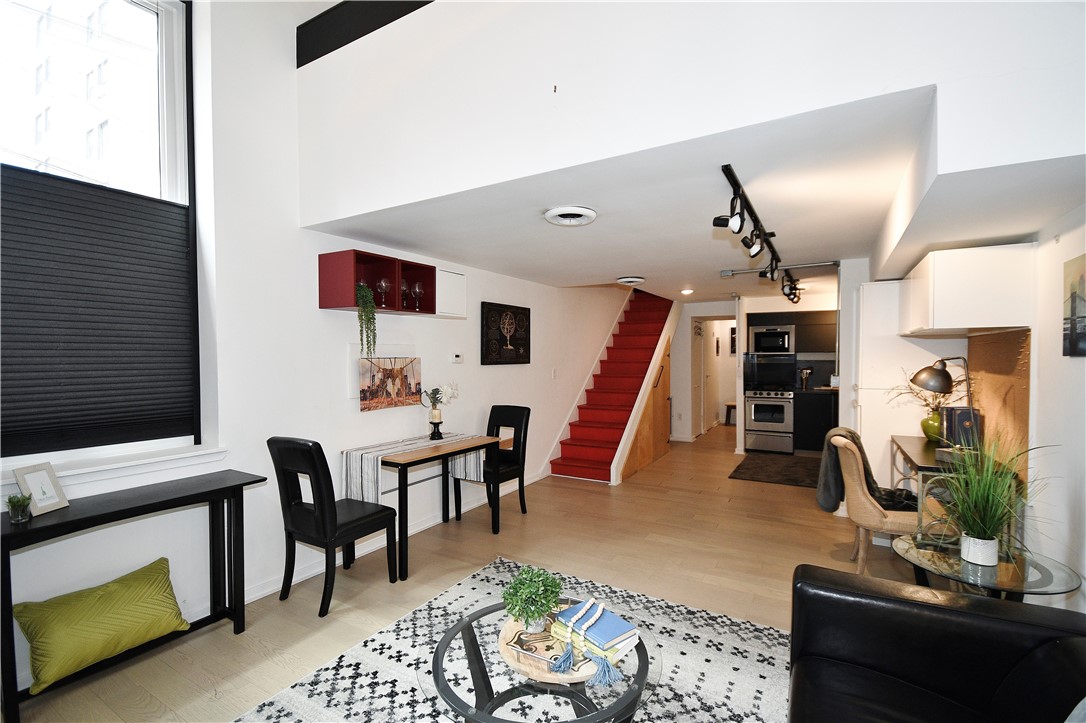 325 S Highland Ave 105