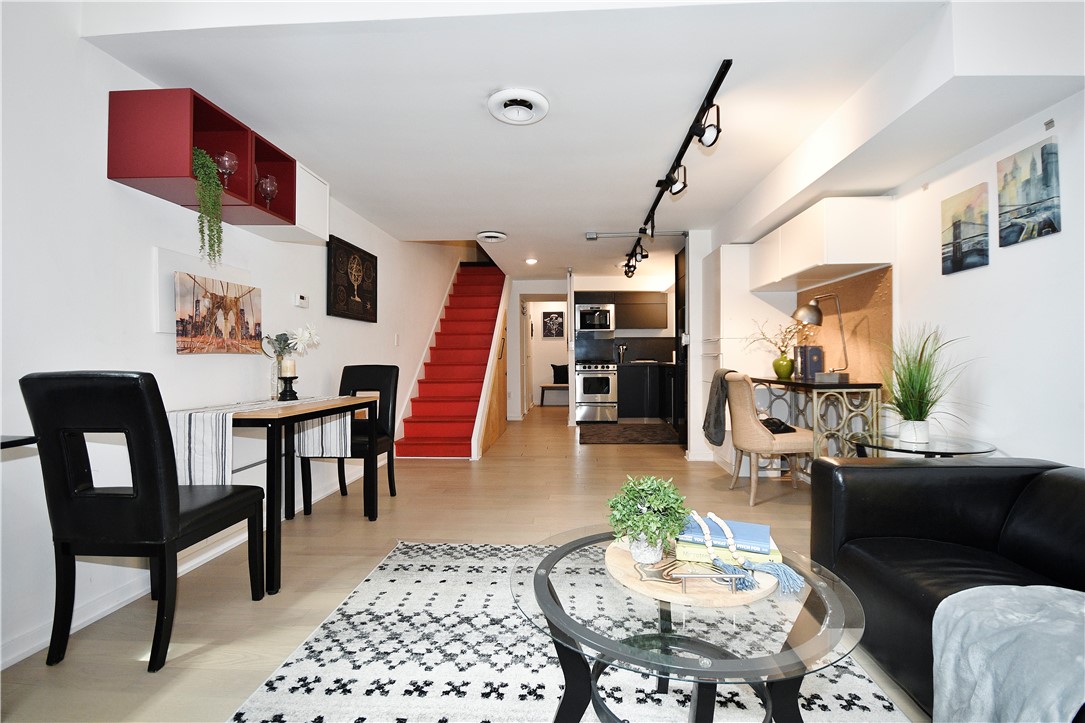 325 S Highland Ave 105