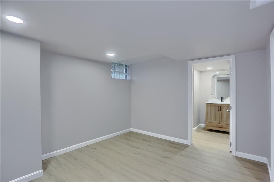 1611 18th Ave