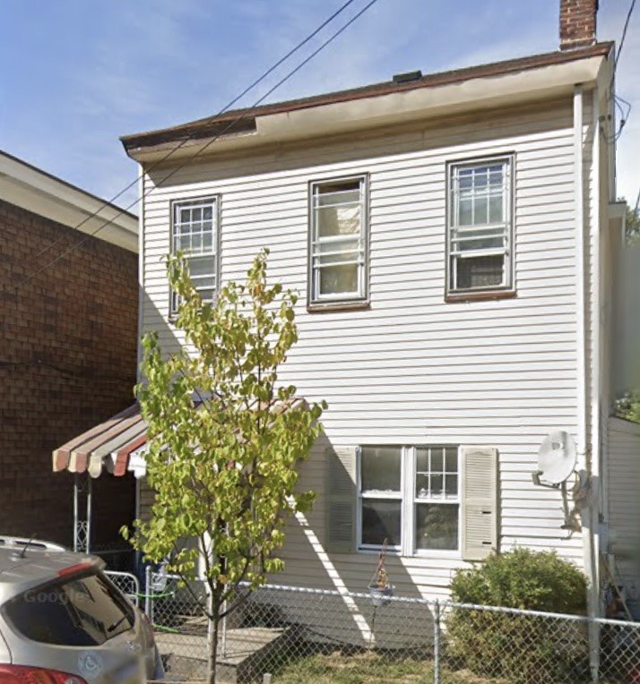339 Climax St