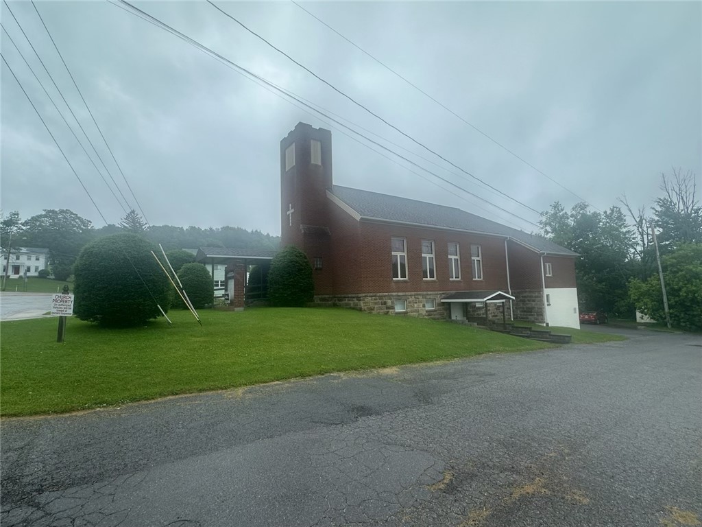 90 Luthersburg Rockton Rd