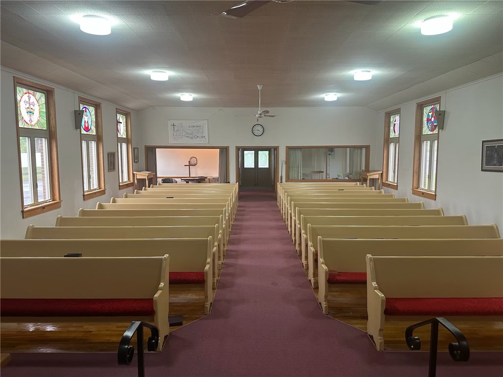 90 Luthersburg Rockton Rd