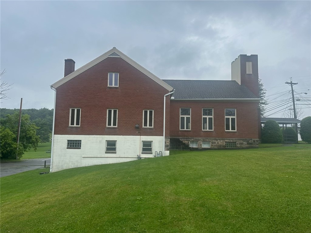 90 Luthersburg Rockton Rd