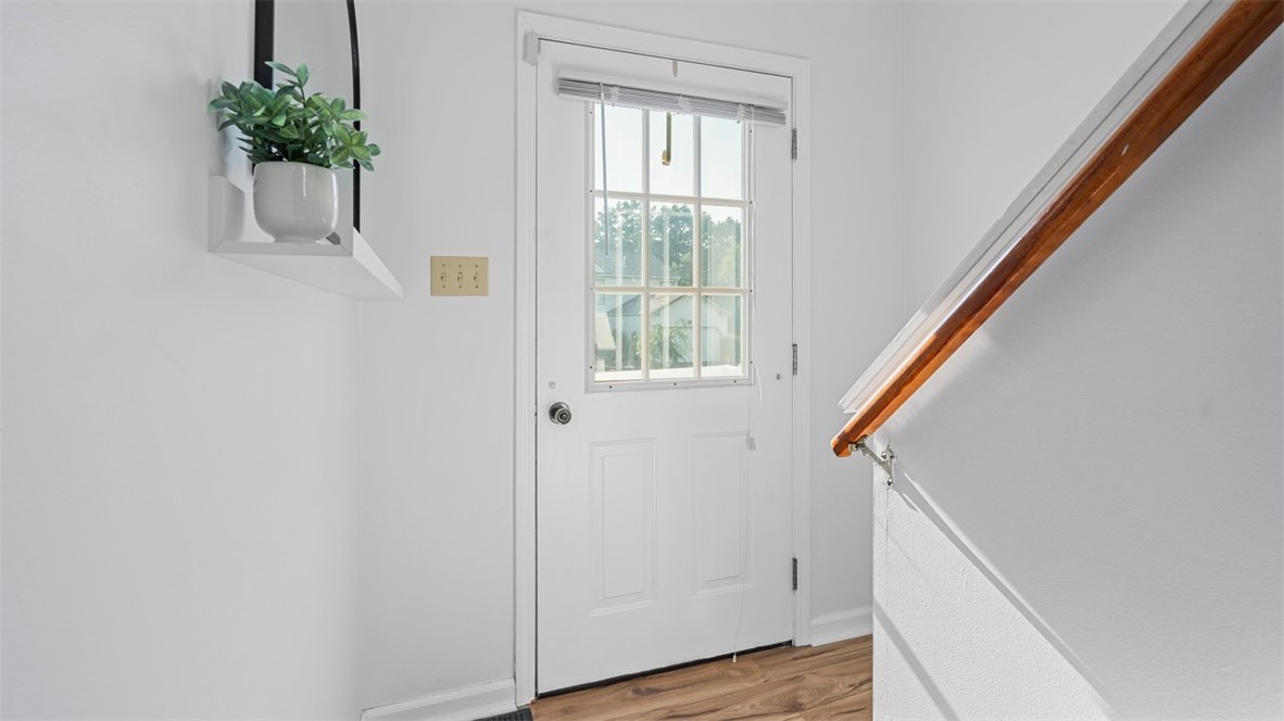 811 Sunset Cir 811