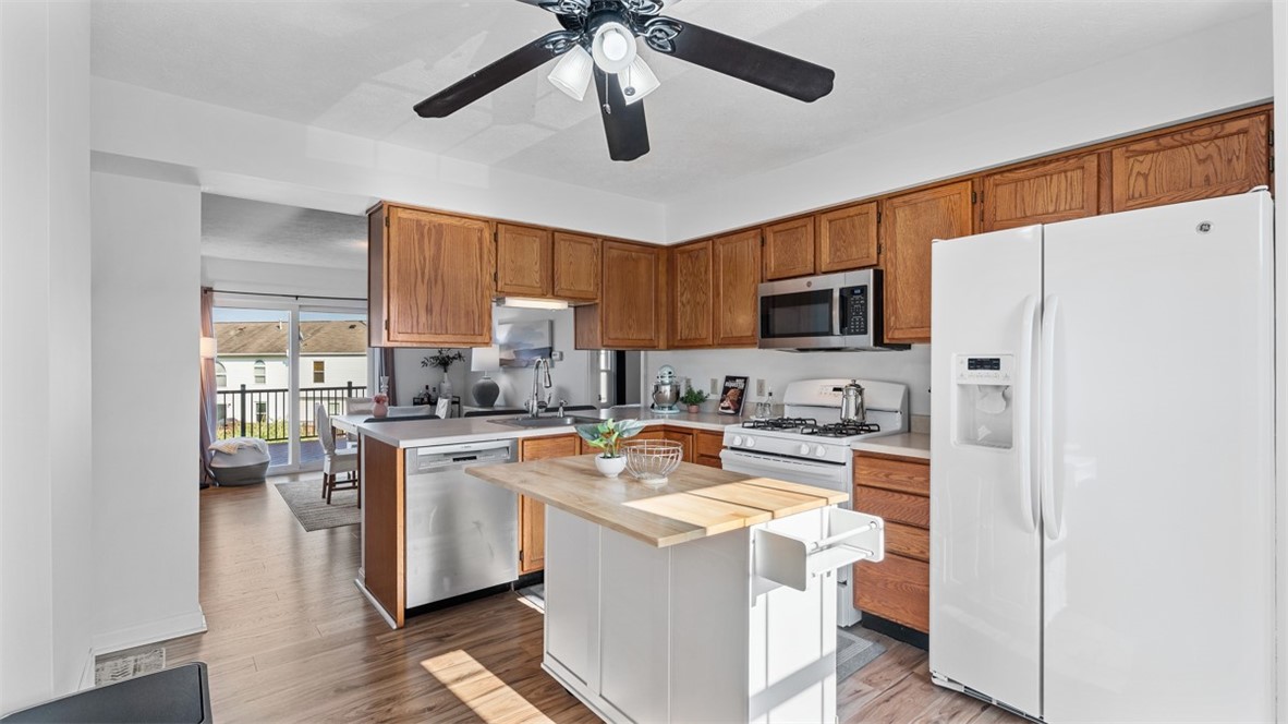 811 Sunset Cir 811