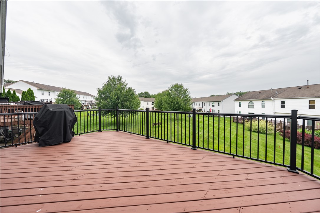 811 Sunset Cir 811
