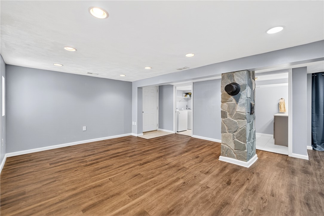 228 Mcmasters Dr
