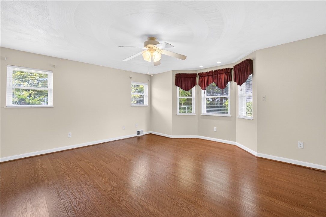 228 Mcmasters Dr