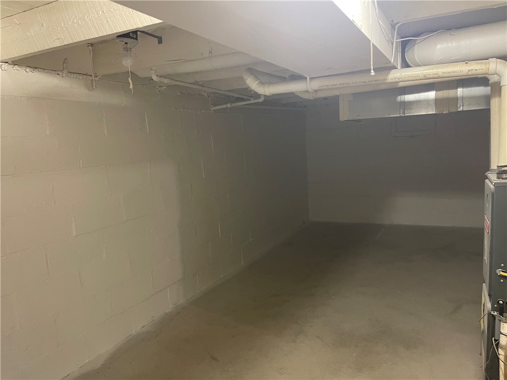 721 Center Avenue