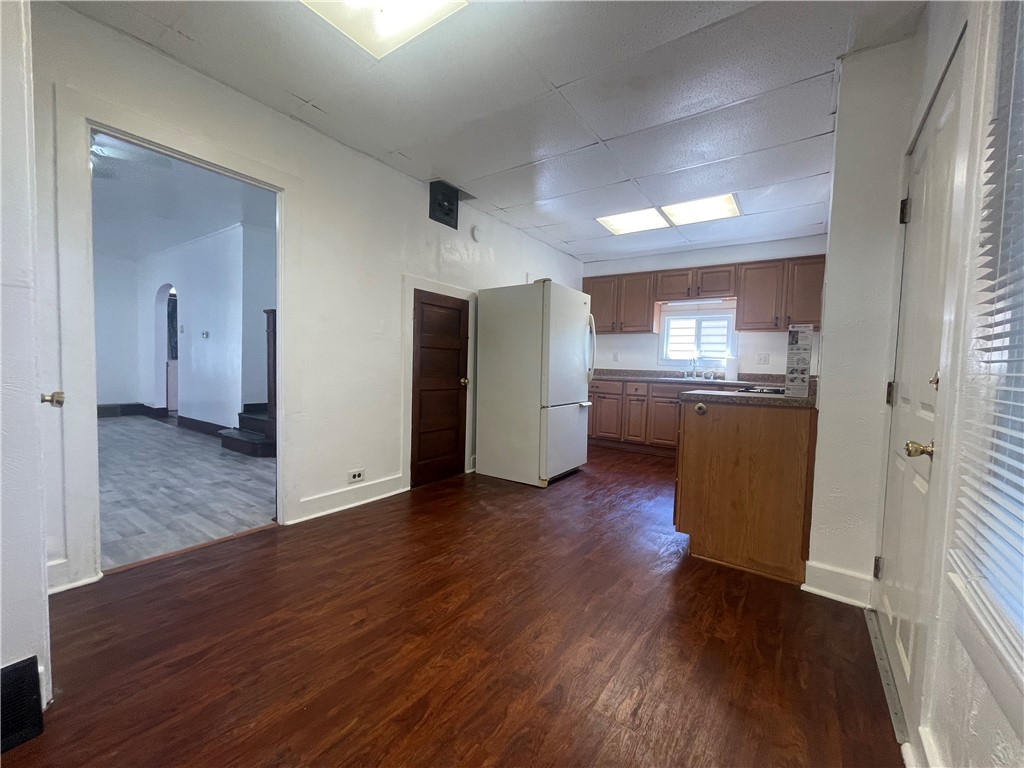 721 Center Avenue
