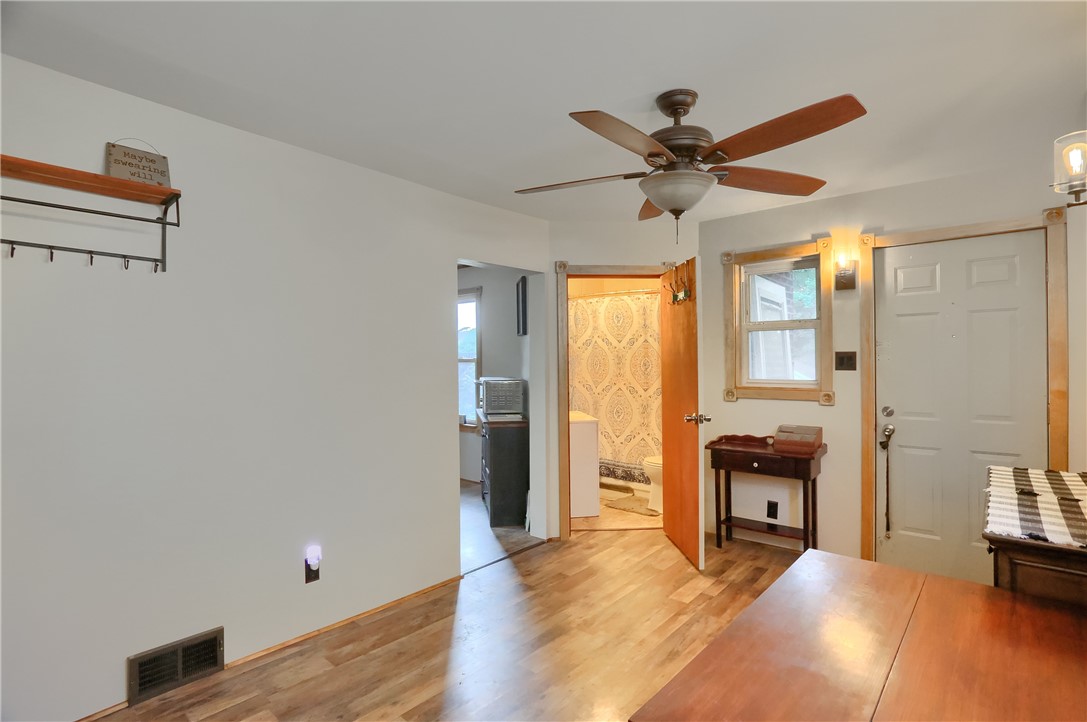 736 Penn Ave