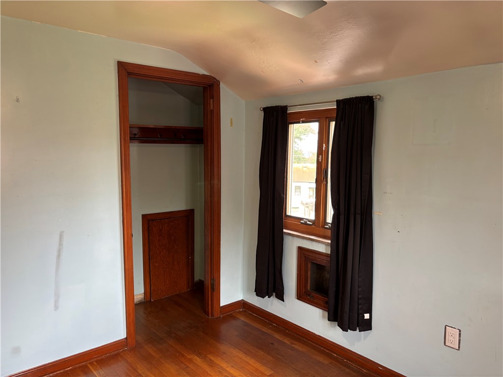 1501 James St