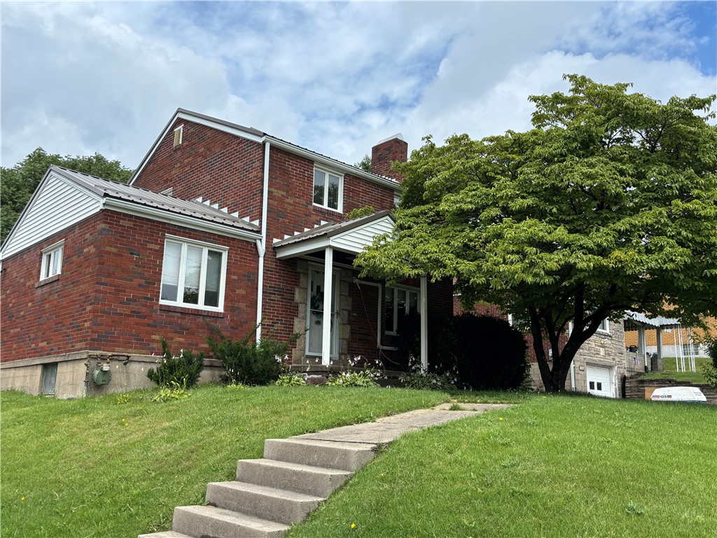 1501 James St