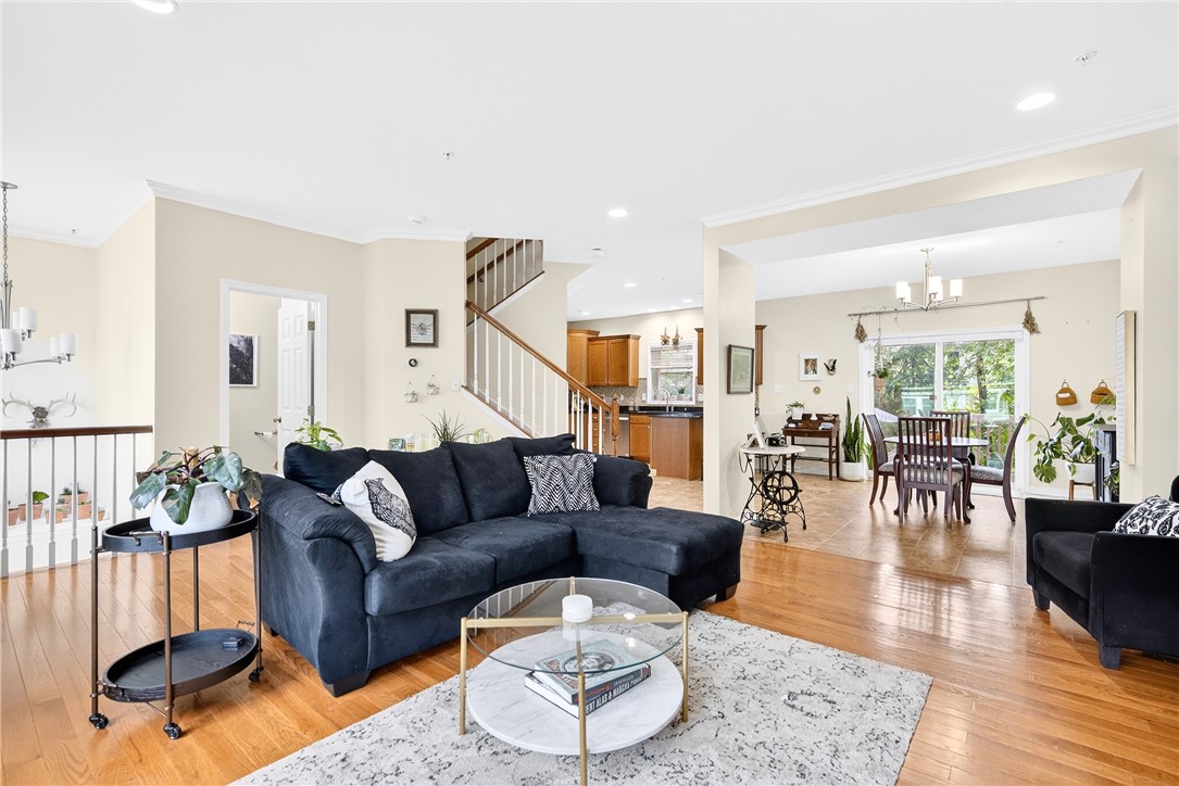3096 Raintree Dr