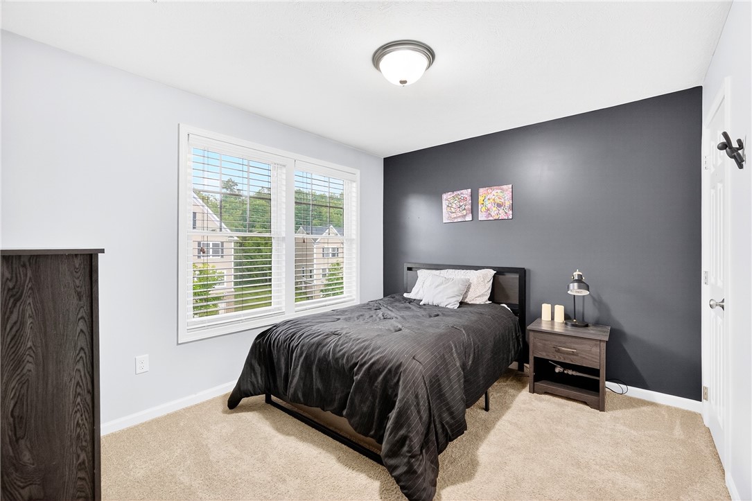 3096 Raintree Dr