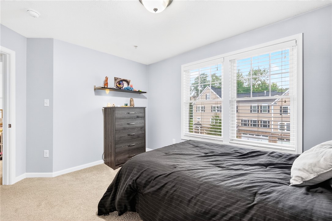 3096 Raintree Dr