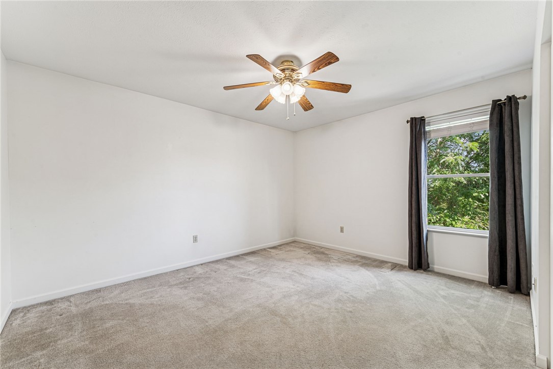 104 Stratford Ct