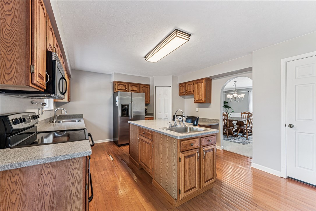 104 Stratford Ct