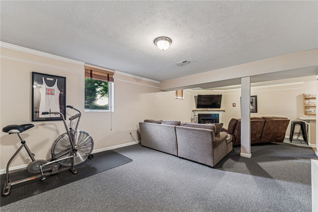 104 Stratford Ct