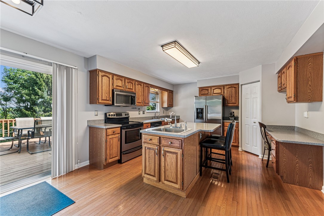 104 Stratford Ct