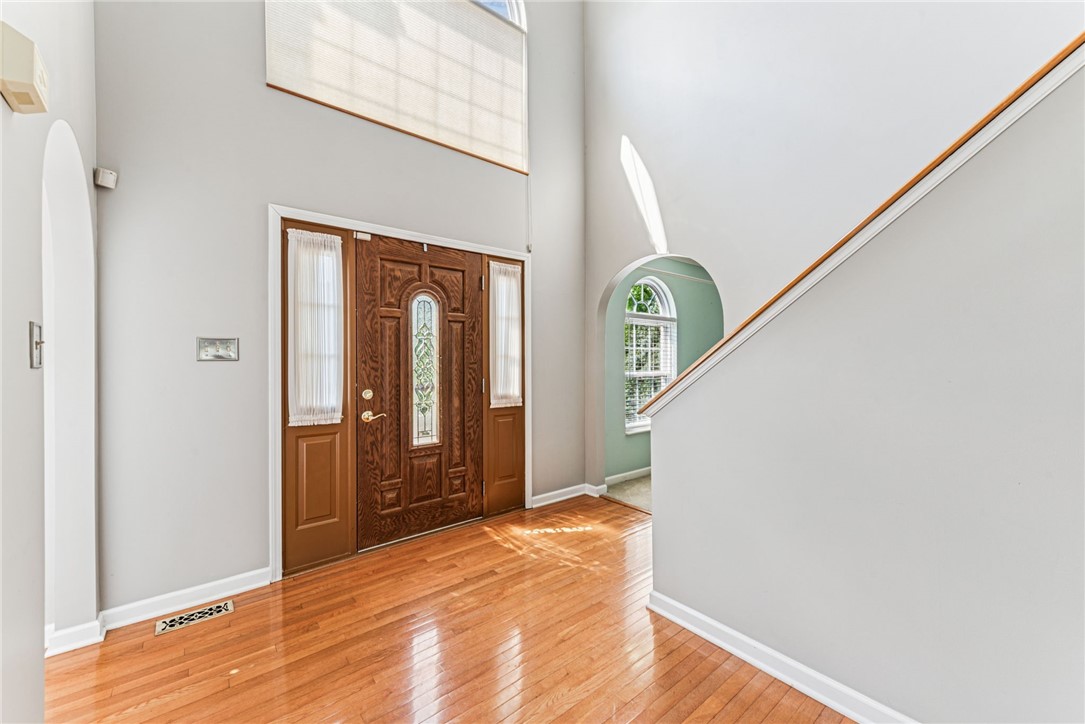 104 Stratford Ct
