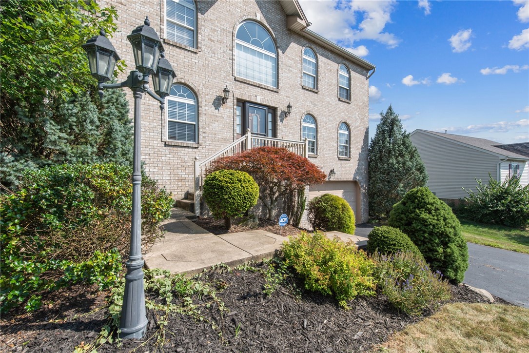 104 Stratford Ct