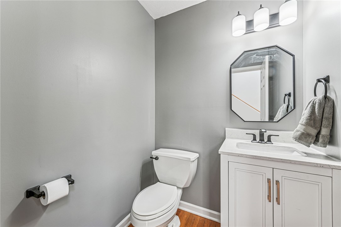 104 Stratford Ct